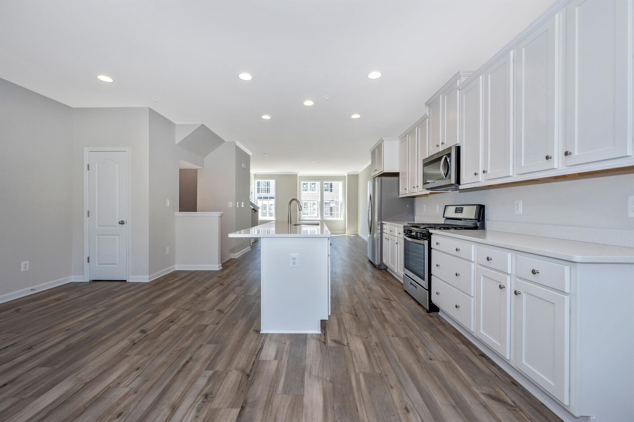 Building Photo - 23 Chester Ct