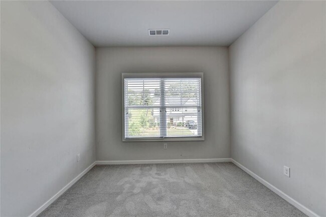 Building Photo - 3695 Andover St