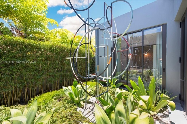 Building Photo - 8055 Noremac Ave