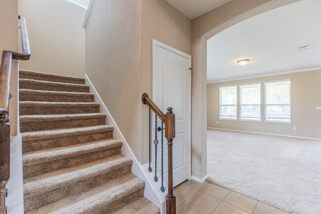 Building Photo - 12939 Texas Gold