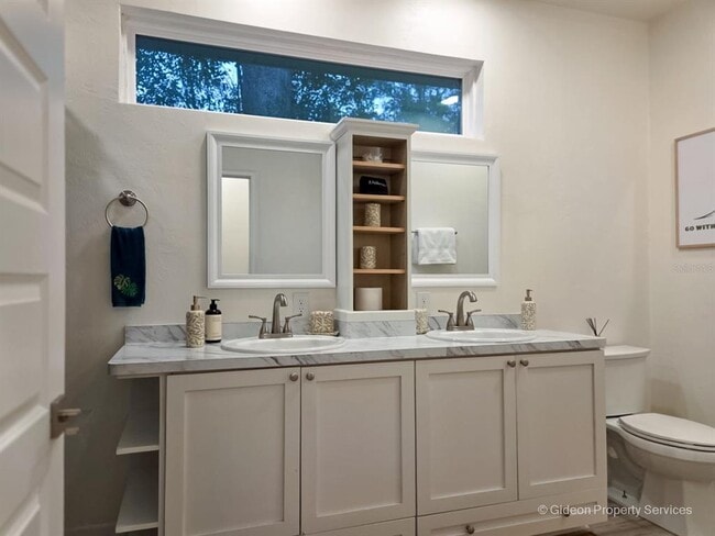 Building Photo - 4460 NW 19th St