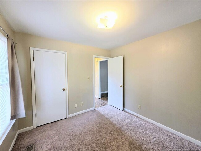 Building Photo - 1179 Butterwood Cir