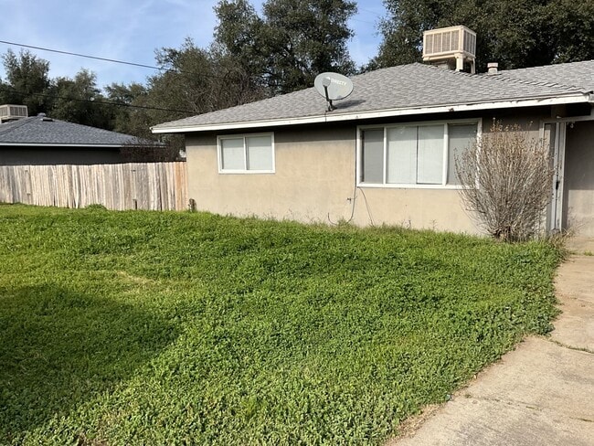 Building Photo - Cottonwood