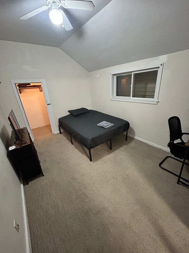 Building Photo - 171 W Seneca St