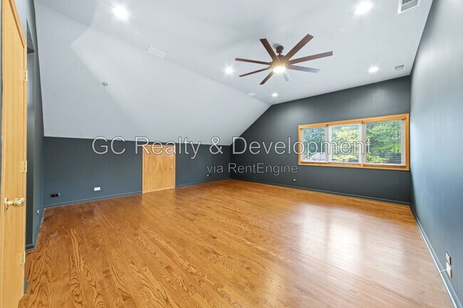 Building Photo - 1007 Forest Dr