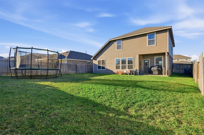 Building Photo - 358 Jewett Meadow Dr