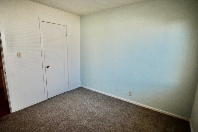 Building Photo - 2739 Kroy Way