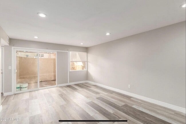 Building Photo - 43rd2674-22C