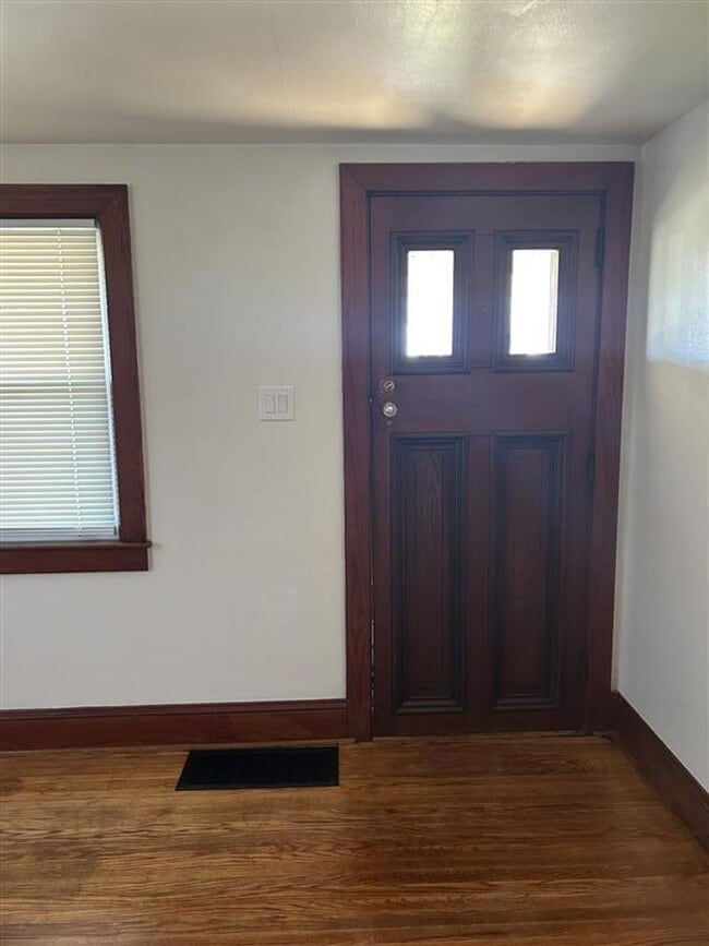 Building Photo - Single Family House for rent in Eastern Schools