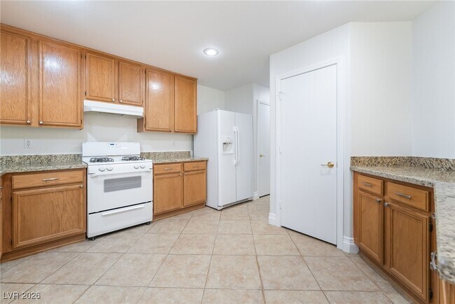 Building Photo - 11119 Tuscolana St