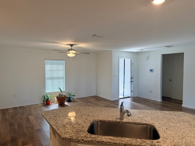 Building Photo - Beautiful 3 Bedroom, 2 Bathroom, 2 Car Garage home for rent in Royal Highlands on .46 acres!