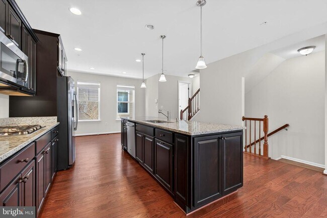 Building Photo - 3716 Foote St NE