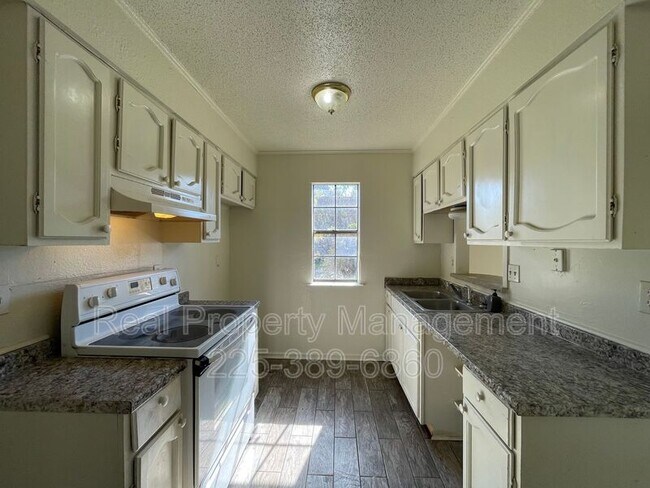 Building Photo - 750 Hospital Rd