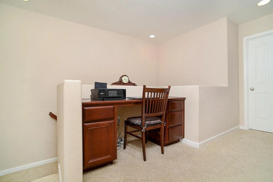 Building Photo - 1303 Rivage Cir