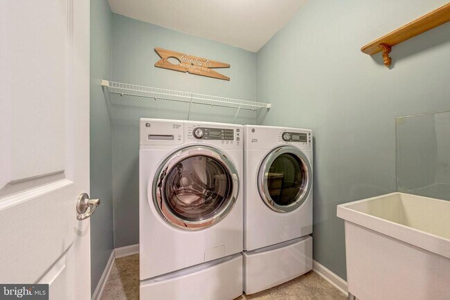 Building Photo - 43022 Spyder Pl