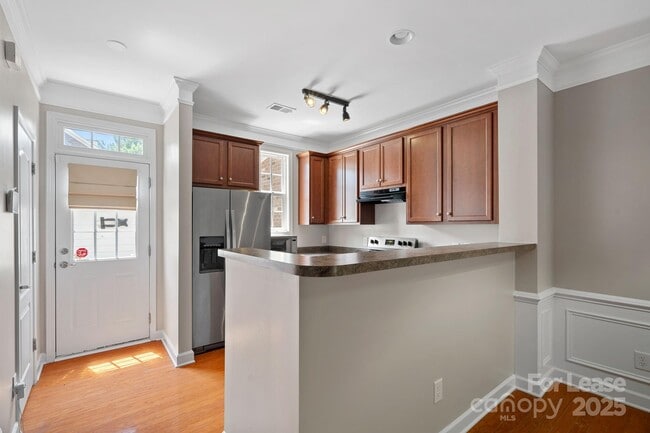 Building Photo - 9724 Longstone Ln