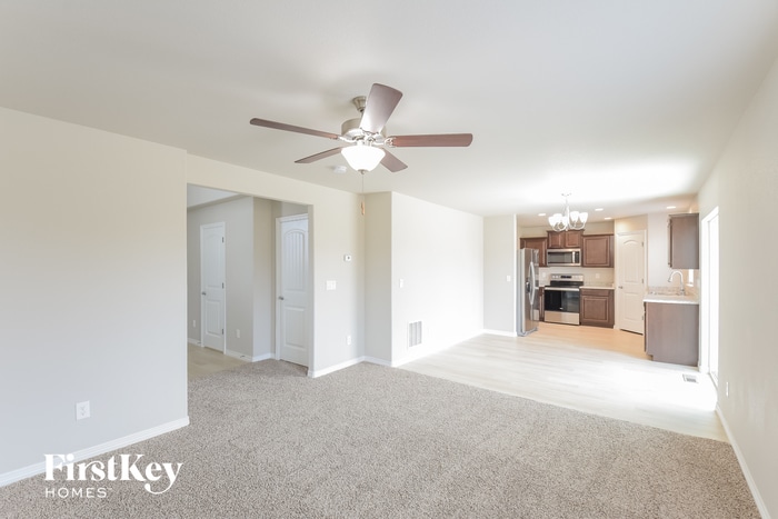 Building Photo - 6524 Vedder Dr
