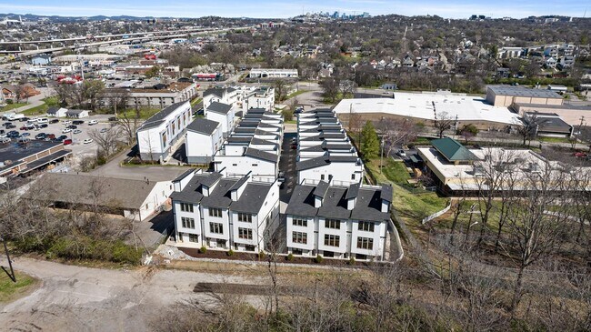 Building Photo - 223 Oceola Ave