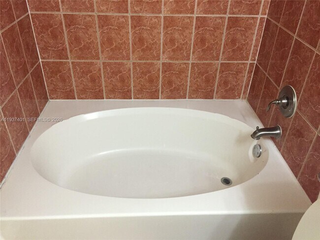 Building Photo - 10441 SW 156th Ct