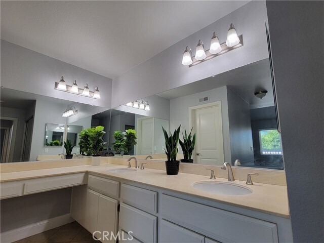 Building Photo - 429 Tangelo