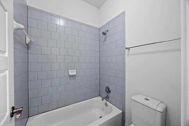 Building Photo - 2222 Simond Ave