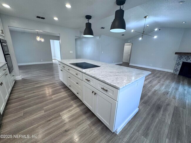 Building Photo - 13395 Tropic Egret Dr