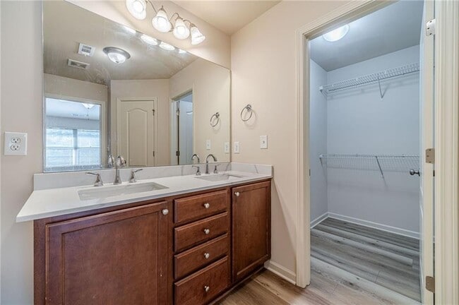 Building Photo - 3328 Sardis Bend Dr