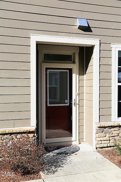 Building Photo - 446 Methven Grove Dr