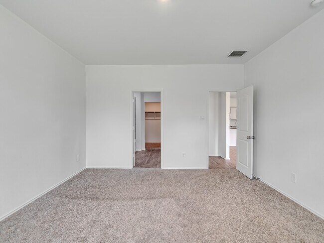 Building Photo - 5431 Tuscany Hills Ln