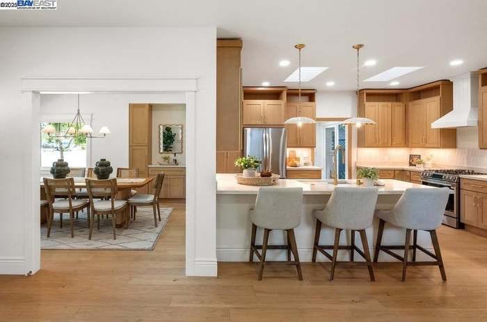 Building Photo - 4374 First St