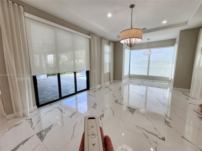 Building Photo - 13154 Faberge Pl