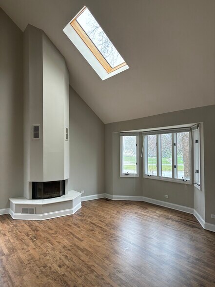 Building Photo - 1667 Hinterlong Ln