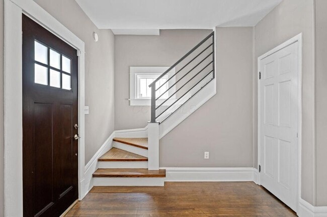 Building Photo - 1511 Hamlet St