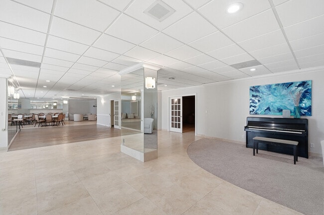 Building Photo - 3900 Galt Ocean Dr