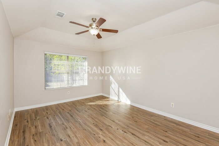 Building Photo - 5933 Houghton Ave