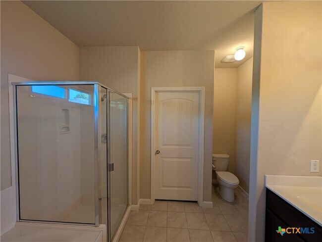 Building Photo - 1330 Ace Ranch St