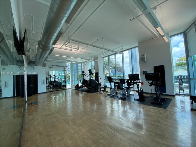 Building Photo - 888 Biscayne Blvd