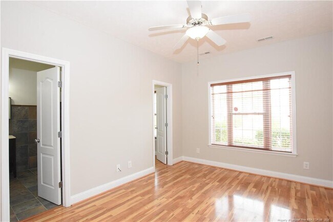 Building Photo - 109 Canyon Ct