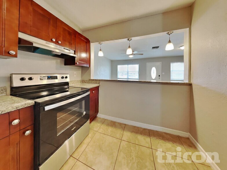 Building Photo - 1253 Jasmine Way