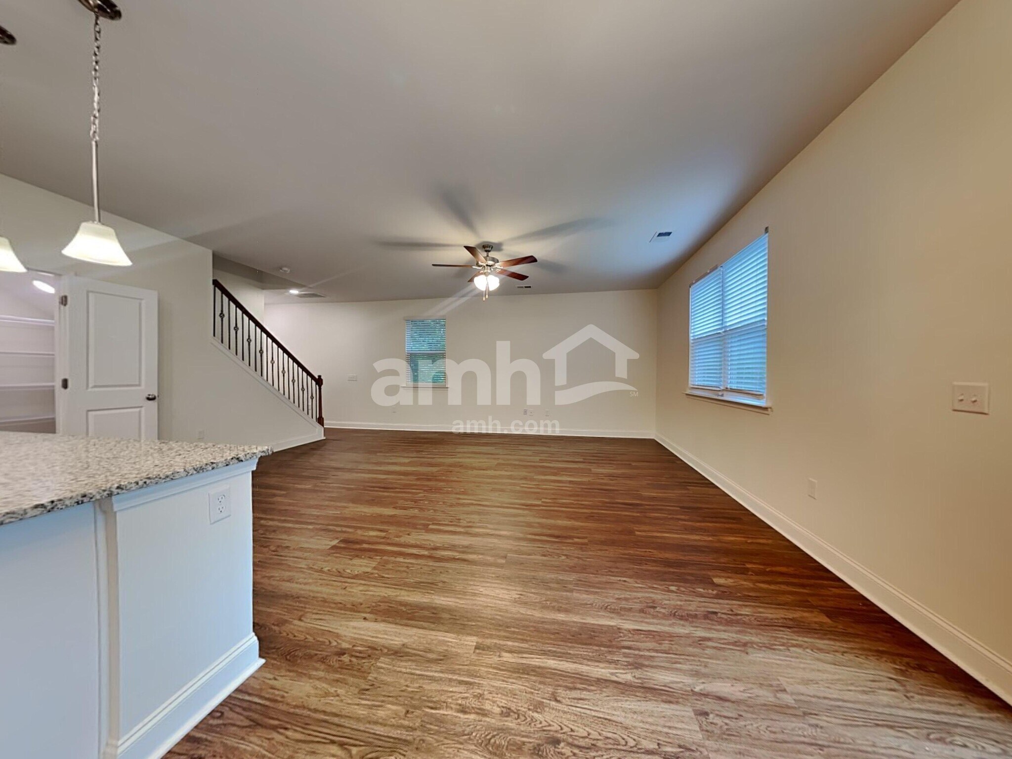 Building Photo - 234 Swan Dr