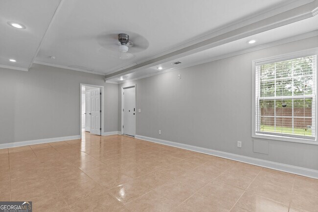 Building Photo - 2315 Hiawassee Dr NW