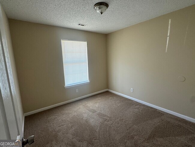 Building Photo - 116 Pointe Ct