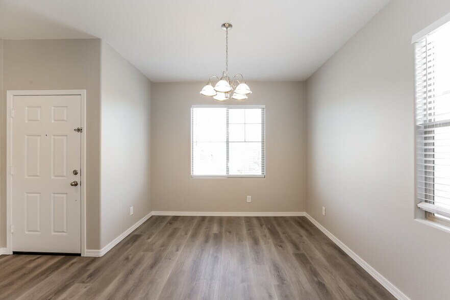Building Photo - 8139 W Atlantis Way