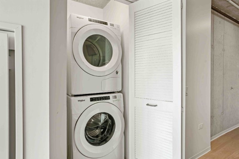 Building Photo - 2180 S Wabash Ave