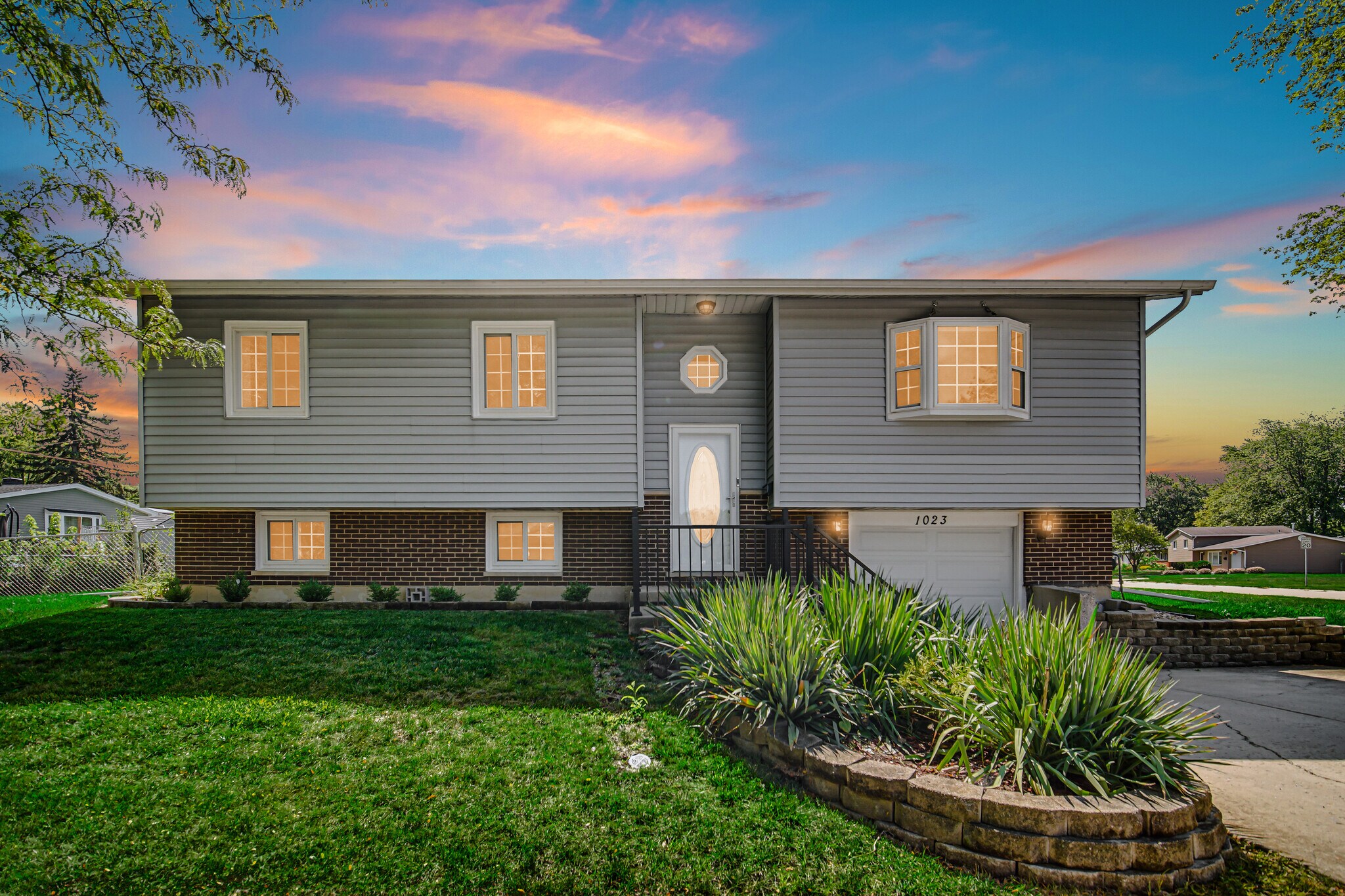Building Photo - 1023 Westchester Dr