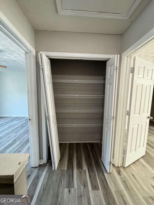 Building Photo - 75 Davis Mill Ct