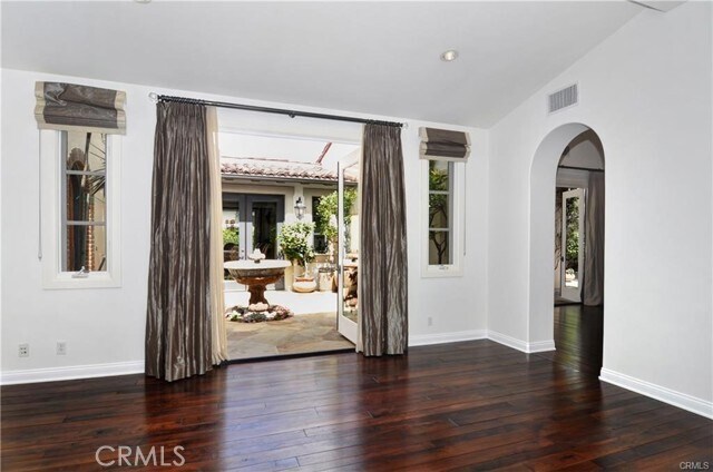 Building Photo - 23 Praire Grass