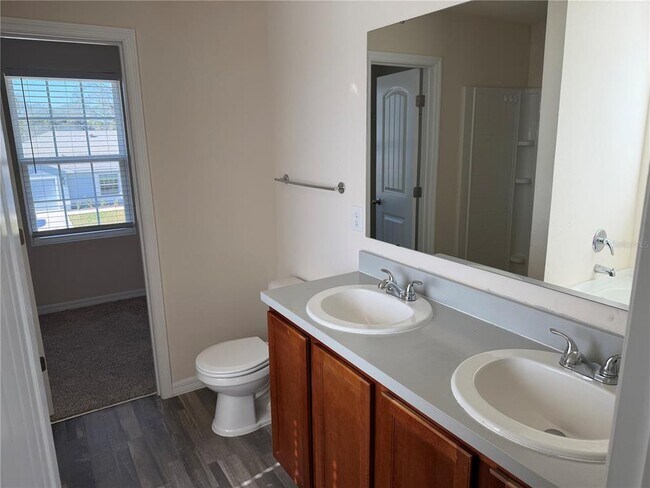 Building Photo - 7 Russkin Ln