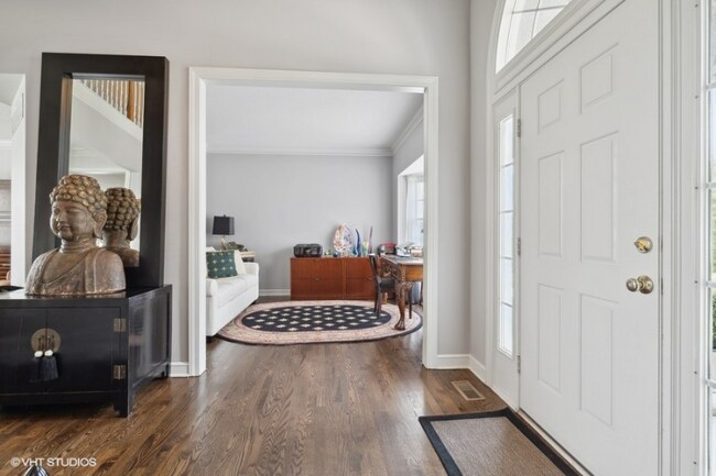 Building Photo - 9669 Cailler Dr