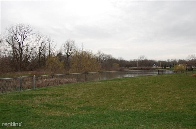 Building Photo - 6710 Summerdale Ct E